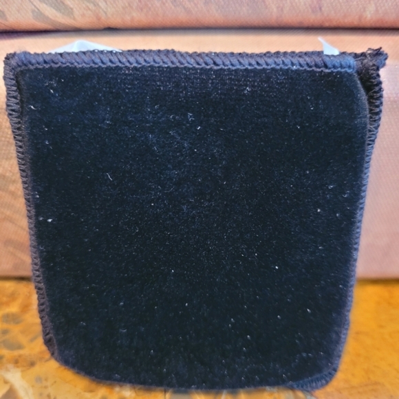 CHANEL COMPACT MIRROR - Picture 3 of 5